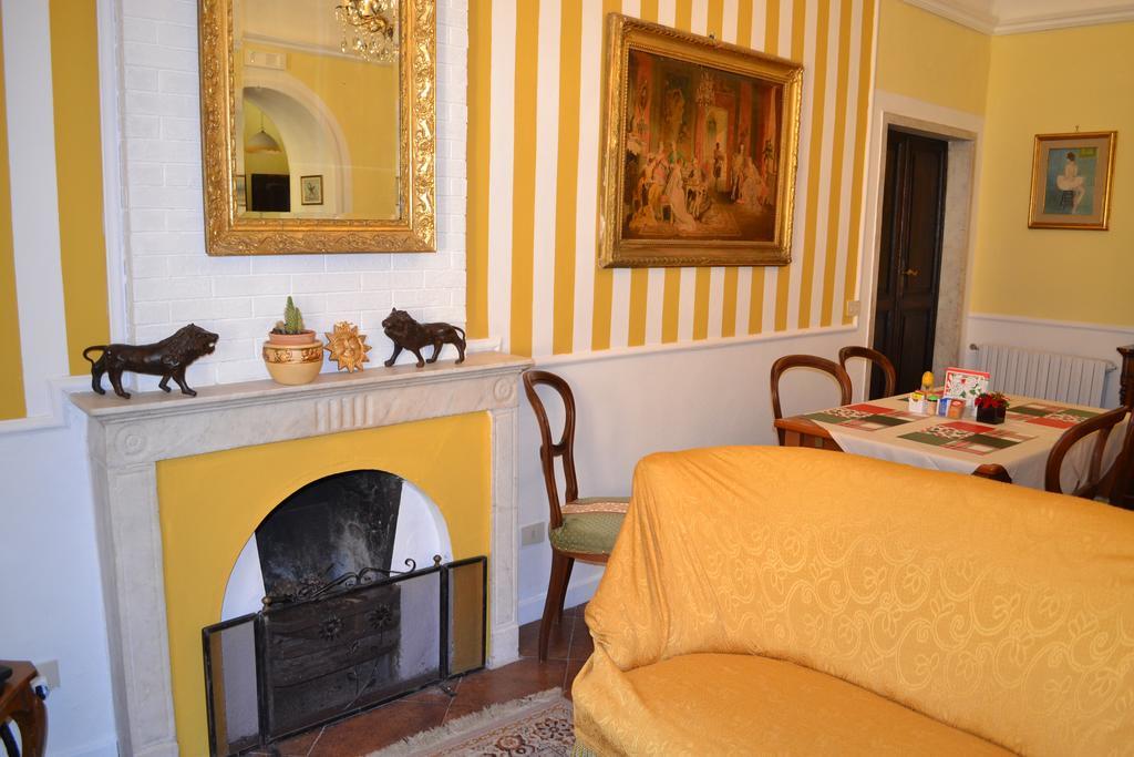 Corte Palazzo Picedi Benettini Sarzana Kültér fotó